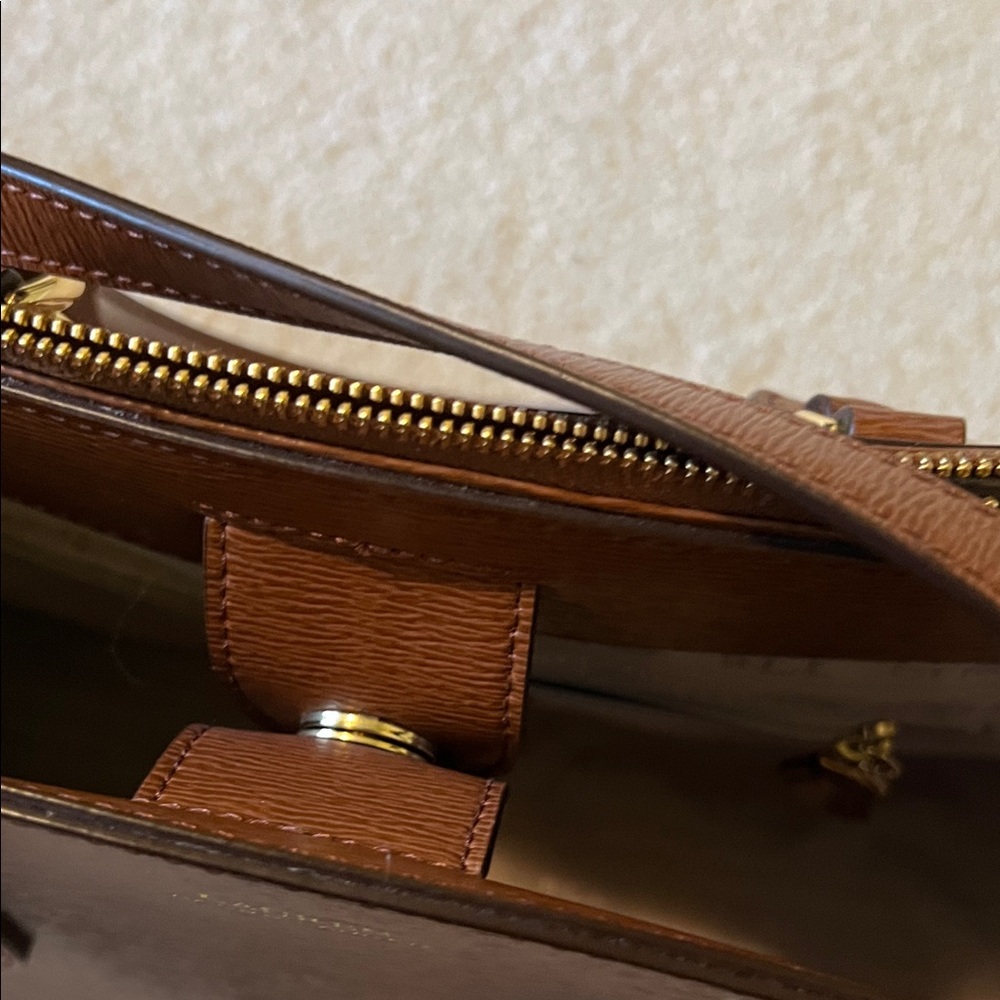 Lauren Ralph Lauren Tan Shoulder Bag - Picture 14 of 14